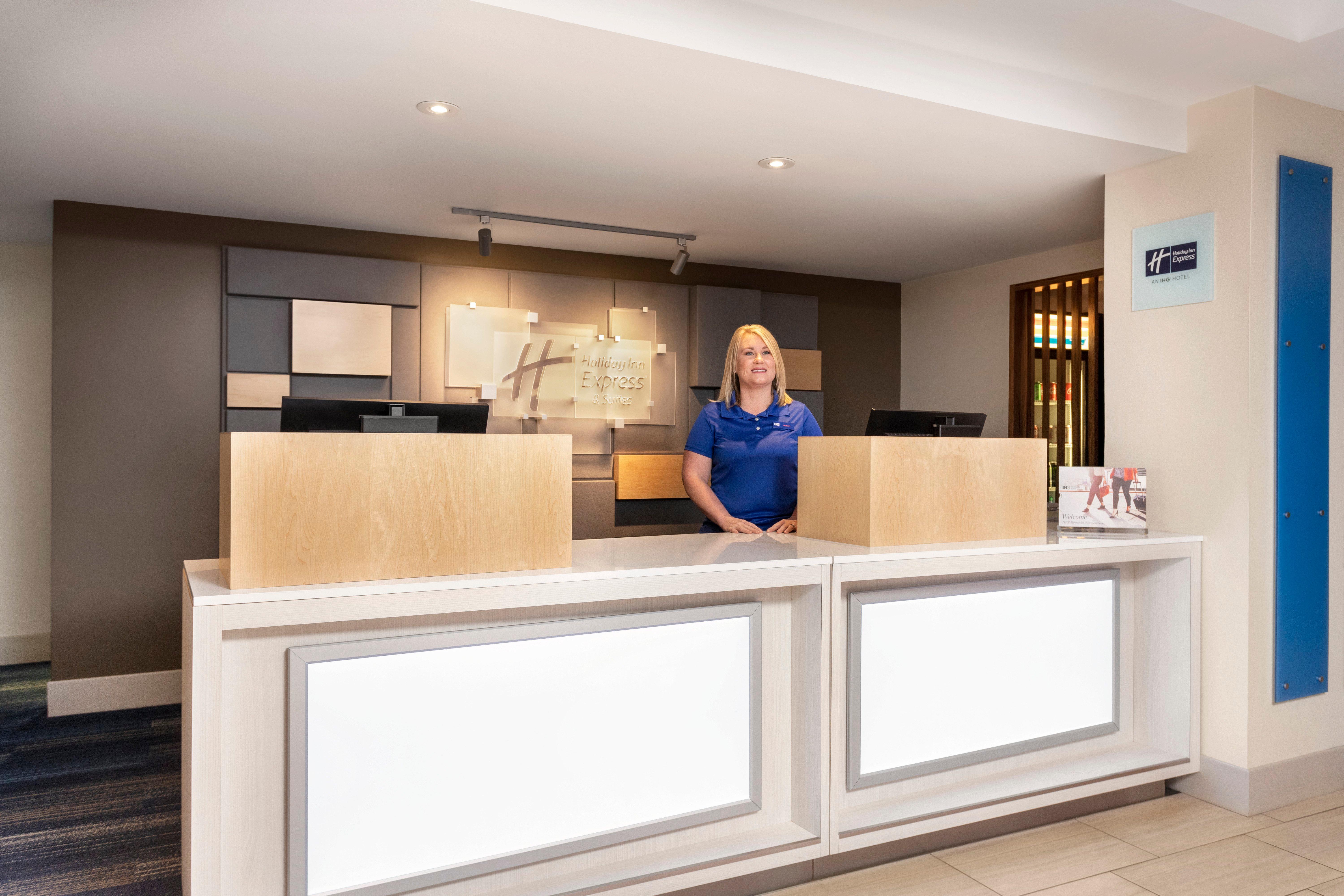 Holiday Inn Express Hotel & Suites Durant By Ihg Exterior photo